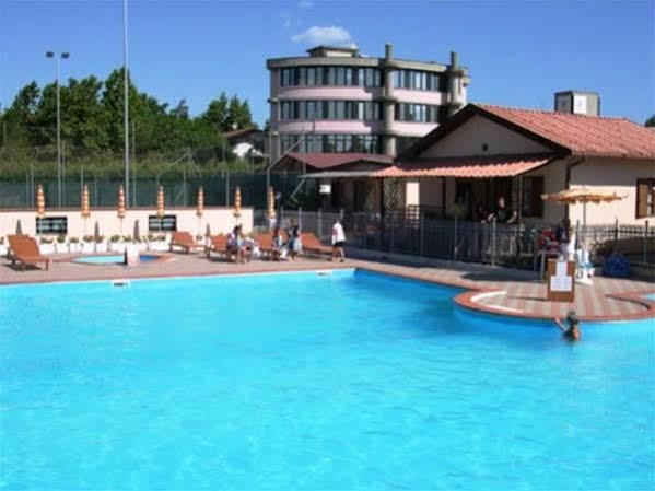 Happy Camping Village Bellaria-Igea Marina Exterior photo